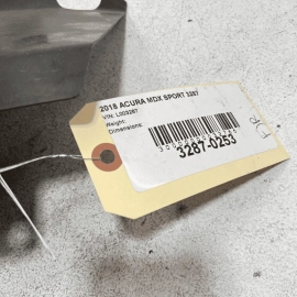 2017-2020 ACURA MDX FRONT BUMPER PASSENGER SIDE RADIATOR AIR GUIDE BRACKET 