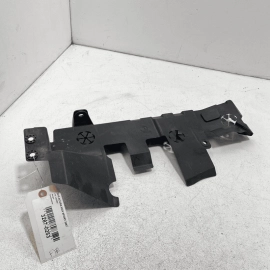 2017-2020 ACURA MDX FRONT BUMPER PASSENGER SIDE RADIATOR AIR GUIDE BRACKET 