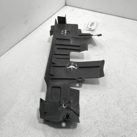 2017-2020 ACURA MDX FRONT BUMPER PASSENGER SIDE RADIATOR AIR GUIDE BRACKET 