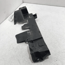 2017-2020 ACURA MDX FRONT BUMPER PASSENGER SIDE RADIATOR AIR GUIDE BRACKET 