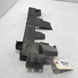 2017-2020 ACURA MDX FRONT BUMPER PASSENGER SIDE RADIATOR AIR GUIDE BRACKET 