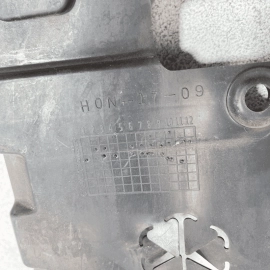 2017-2020 ACURA MDX FRONT BUMPER PASSENGER SIDE RADIATOR AIR GUIDE BRACKET 