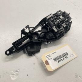 GMC TERRAIN 2018-2023 FRONT PASSENGER SIDE DOOR EXTERIOR HANDLE BASE BRACKE
