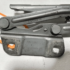 2007-2012 MERCEDES GL ML 350 450 FRONT LEFT DRIVER SIDE HOOD HINGE SUPPORT 