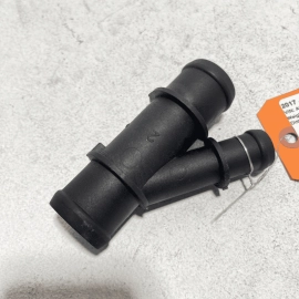 JAGUAR XE 2017 2.0L  ENGINE RADIATOR LOWER WATER TANK COOLANT HOSE LINE PIP