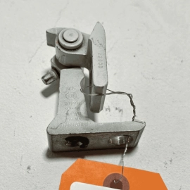 VOLKSWAGEN JETTA 19-23 FRONT RIGHT PASSENGER SIDE UPPER OR LOWER DOOR HINGE