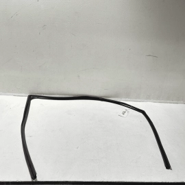 2013 - 2018 ACURA RDX FRONT RIGHT PASSENGER DOOR WINDOW GLASS RUN CHANNEL O 2013 - 2018 ACURA RDX FRONT RIGHT PASSENGER DOOR WINDOW GLASS RUN CHANNEL O
