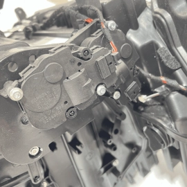 2017-2018 AUDI Q7 HVAC HEATER CORE CASE ASSEMBLY 8W1820001M