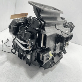 2017-2018 AUDI Q7 HVAC HEATER CORE CASE ASSEMBLY 8W1820001M