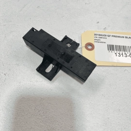 2017-18-19-2023 AUDI Q7 REAR RIGHT SMART KEYLESS ENTRY ANTENNA MODULE UNIT 