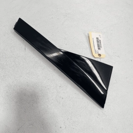 2017-18-2023 AUDI Q7  DOOR CORNER APPLIQUE COVER TRIM BLACK REAR RIGHT SIDE