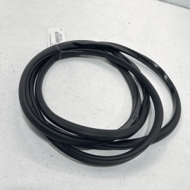 2018-2023 AUDI Q7 DOOR WEATHERSTRIP SEAL REAR RIGHT OEM
