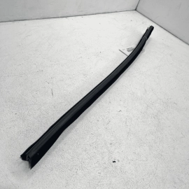 2017-2018-2019-2023 AUDI Q7 WINDOW INNER BELT WEATHERSTRIP SEAL REAR RIGHT 