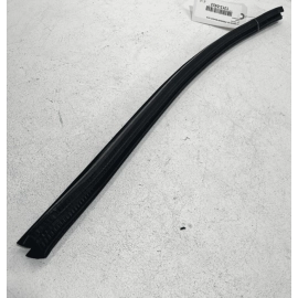 2017-2018-2019-2023 AUDI Q7 WINDOW INNER BELT WEATHERSTRIP SEAL REAR RIGHT 