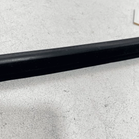 2017-2018-2019-2023 AUDI Q7 WINDOW INNER BELT WEATHERSTRIP SEAL REAR RIGHT 