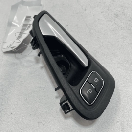 2015-2018 FORD FOCUS ST FRONT PASSENGER INTERIOR DOOR HANDLE OEM W/ LOCK SW