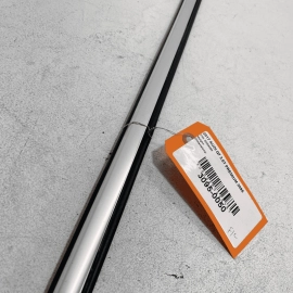 2017 - 2023 AUDI Q7 FRONT LEFT DRIVER SIDE DOOR WINDOW GLASS BELT MOLDING O