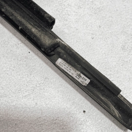 2017 - 2023 AUDI Q7 FRONT LEFT DRIVER SIDE DOOR WINDOW GLASS BELT MOLDING O