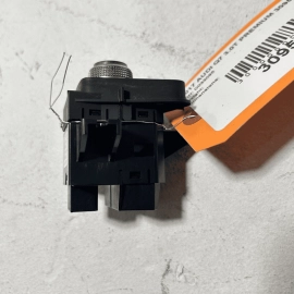 AUDI Q7 2017-2019 FRONT LEFT DRIVER SIDE DOOR OUTER MIRROR CONTROL SWITCH O