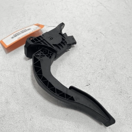 AUDI Q7 2017 - 2022 GAS PEDAL THROTTLE ACCELERATOR TRAVEL SENSOR OEM