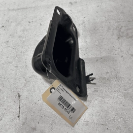 VOLKSWAGEN PASSAT REAR RIGHT SIDE TRAILING CONTROL ARM COVER BRACKET 12-22  VOLKSWAGEN PASSAT REAR RIGHT SIDE TRAILING CONTROL ARM COVER BRACKET 12-22