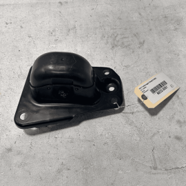 VOLKSWAGEN PASSAT REAR DRIVER SIDE TRAILING CONTROL ARM COVER BRACKET 12-22