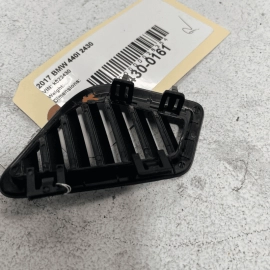 2017-2020 BMW 440i DASH PASSENGER SIDE CORNER AIR VENT GRILL DEFROST TRIM O