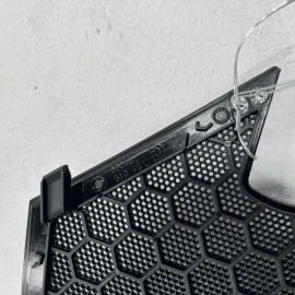 2010 - 2016 PORSCHE PANAMERA FRONT LEFT DRIVER DOOR SPEAKER GRILLE COVER OE