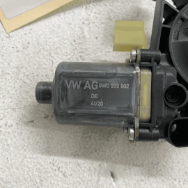 AUDI 18-23 A5 SPORTBACK FRONT LEFT OR RIGHT SIDE DOOR WINDOW MOTOR REGULATO