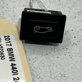 2017-2020 BMW 440i TRUNK LID OPEN RELEASE SWITCH BUTTON OEM 2017-2020 BMW 440i TRUNK LID OPEN RELEASE SWITCH BUTTON OEM