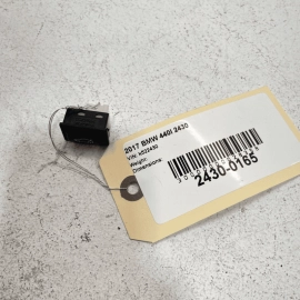 2017-2020 BMW 440i TRUNK LID OPEN RELEASE SWITCH BUTTON OEM 2017-2020 BMW 440i TRUNK LID OPEN RELEASE SWITCH BUTTON OEM