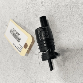 2017-2020 BMW 440I 430I PUMP OF WINDSHIELD WIPER WASHER RESERVOIR TANK OEM