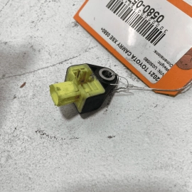18-23 TOYOTA CAMRY FRONT DRIVER OR PASSENGER IMPACT PRESSURE SENSOR OEM 1PC