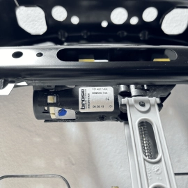 2014-2016 BMW 535i FRONT RIGHT PASSENGER SIDE SEAT BACKREST FRAME W/ MOTOR 
