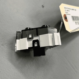 2018 - 20 TOYOTA CAMRY XSE Dash Dashboard Passenger Off Switch Indicator OE