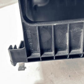2018-2023 TOYOTA CAMRY AIR INTAKE CLEANER BOX CASE LOWER HOUSING OEM
