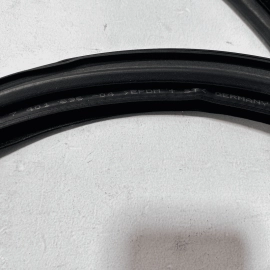 BMW XDRIVE 430I 2017-2020 FRONT RIGHT PASSENGER SIDE DOOR WEATHERSTRIP SEAL