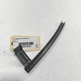 2018 - 2020 HONDA ACCORD FRONT LEFT DRIVER DOOR WINDOW SASH CHANNEL GUIDE O