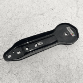 2017-2020 JJAGUAR XE REAR SUBFRAME CROSSMEMBER LEFT OR RIGHT FORWARD BRACKE