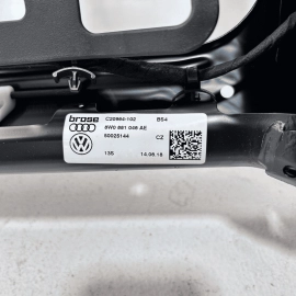 2017-2019 AUDI Q7 FRONT RIGHT PASSENGER SIDE SEAT UPPER BACK FRAME  & MOTOR