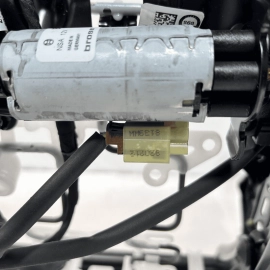 2017-2023 AUDI Q7 FRONT RIGHT PASSENGER SIDE SEAT LOWER TRACK FRAME  & MOTO 2017-2023 AUDI Q7 FRONT RIGHT PASSENGER SIDE SEAT LOWER TRACK FRAME  & MOTO