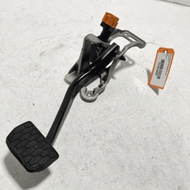 2017-2019 JAGUAR XE BRAKE STOP PEDAL W/ BRACKET GX73-2450-AD OEM