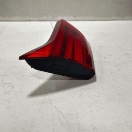 !SCRATCHED 2018-19 BMW 430I REAR DRIVER SIDE TAILLIGHT INNER IN TRUNK LID O