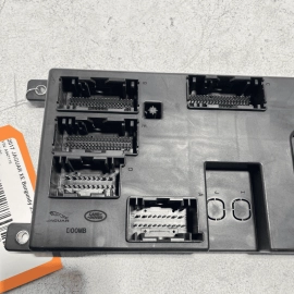 2017 JAGUAR XE 2.0L BCM BODY CONTROL MODULE GX7314F041AM OEM 2017 JAGUAR XE 2.0L BCM BODY CONTROL MODULE GX7314F041AM OEM
