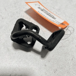 JAGUAR XE XF 2017-2019 REAR EXHAUST MUFFLER PASSENGER HANGER OEM  1PCS