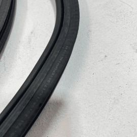 2015-2022 PORSCHE MACAN REAR LEFT OR RIGHT SIDE DOOR BODY WEATHERSTRIP SEAL
