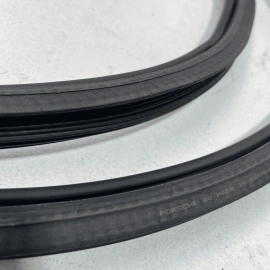 2015-2022 PORSCHE MACAN REAR LEFT OR RIGHT SIDE DOOR BODY WEATHERSTRIP SEAL