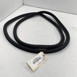 2015-2022 PORSCHE MACAN REAR LEFT OR RIGHT SIDE DOOR BODY WEATHERSTRIP SEAL