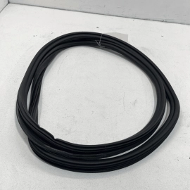 2015-2022 PORSCHE MACAN REAR LEFT OR RIGHT SIDE DOOR BODY WEATHERSTRIP SEAL