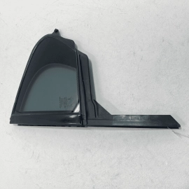 2017-2020 JAGUAR XE REAR LEFT DRIVER SIDE DOOR FIXED WINDOW GLASS OEM OEM